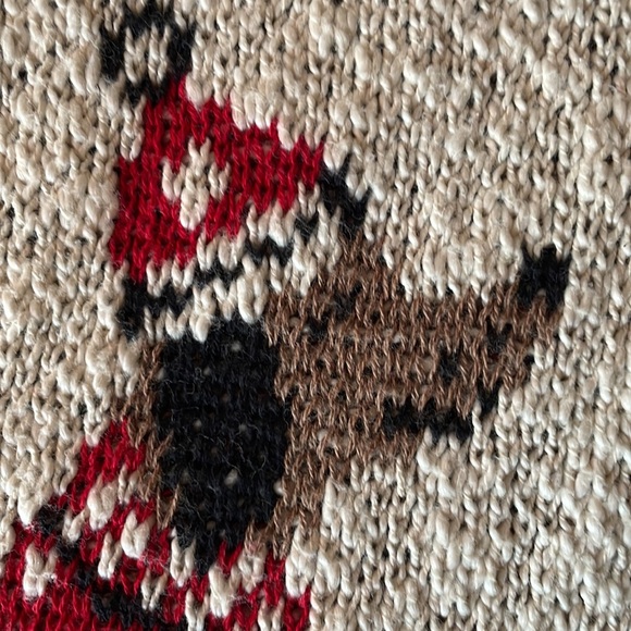 Dachshund holiday themed throw blanket. - Picture 8 of 9